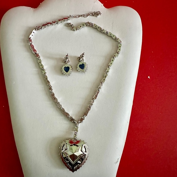 Titanic Heart of the Ocean necklace and earrings - Picture 8 of 8